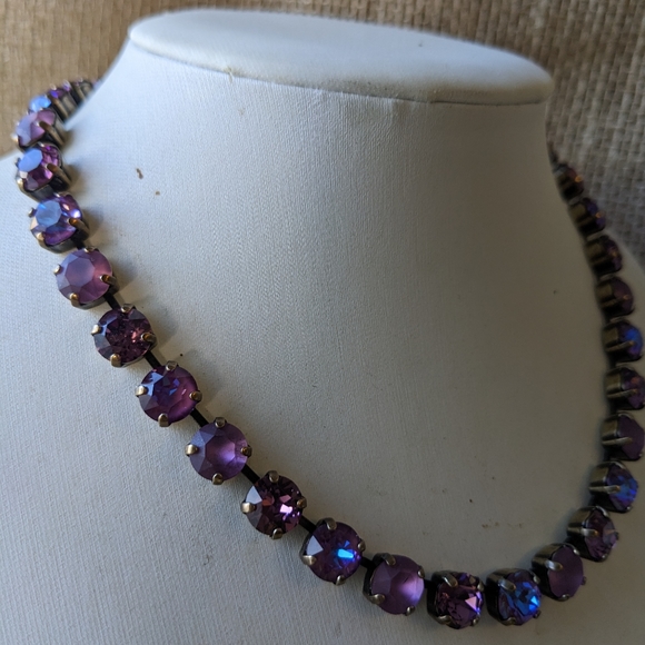 Purple Iris and Burgundy Austrian Crystals Necklace & Earrings in Brass - Picture 3 of 7